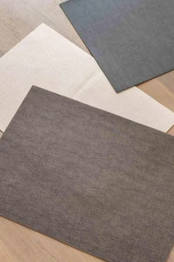 Kremmerhuset Dekkebrikke Isa offwhite| Duker, Spisebrikker, Brikker Og Løpere