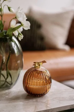 Kremmerhuset Duftlys julekule Amber & Tonka| Duftlys|Julelys Og Lysestaker