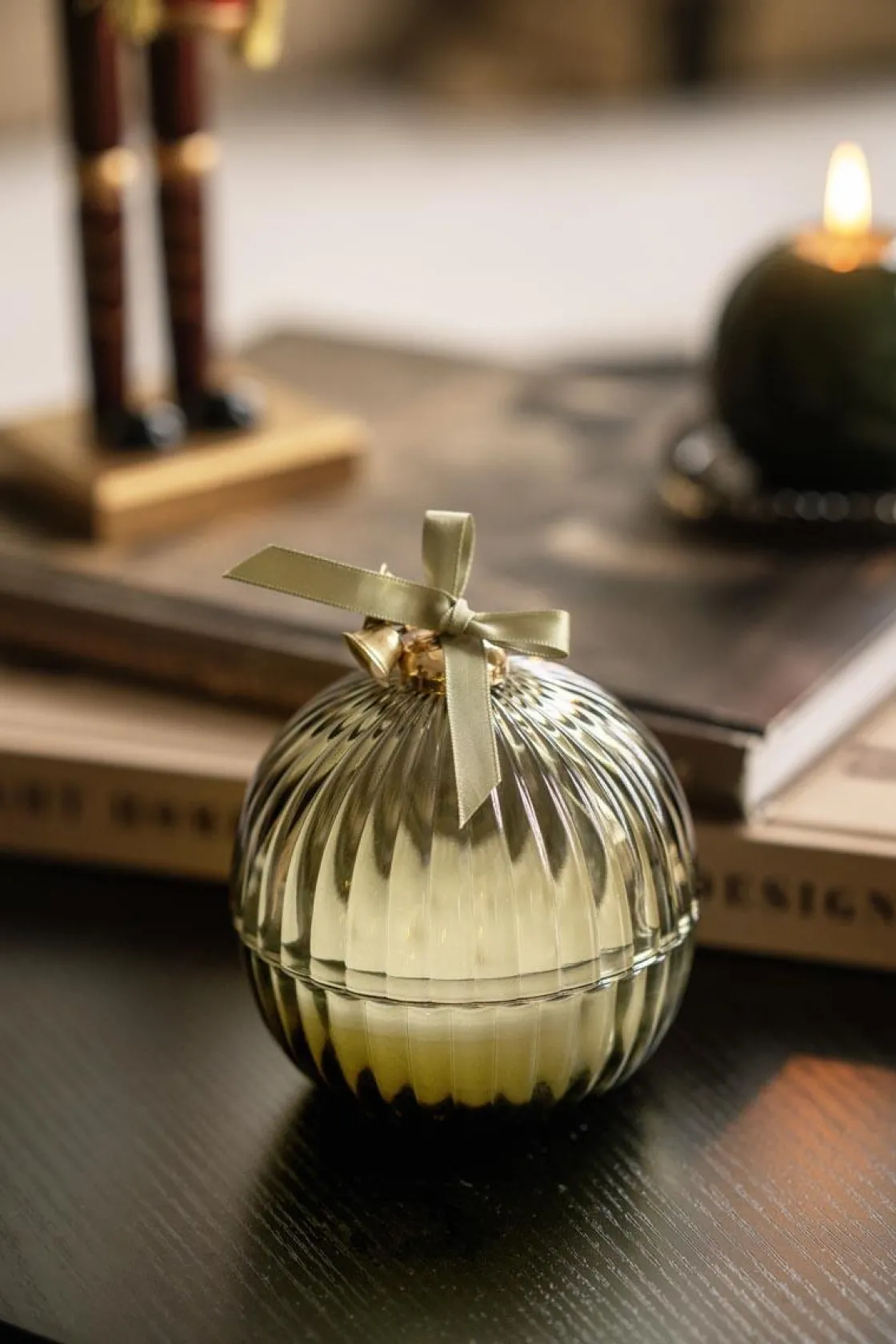 Kremmerhuset Duftlys julekule Cinnamon Swirl| Duftlys|Julelys Og Lysestaker