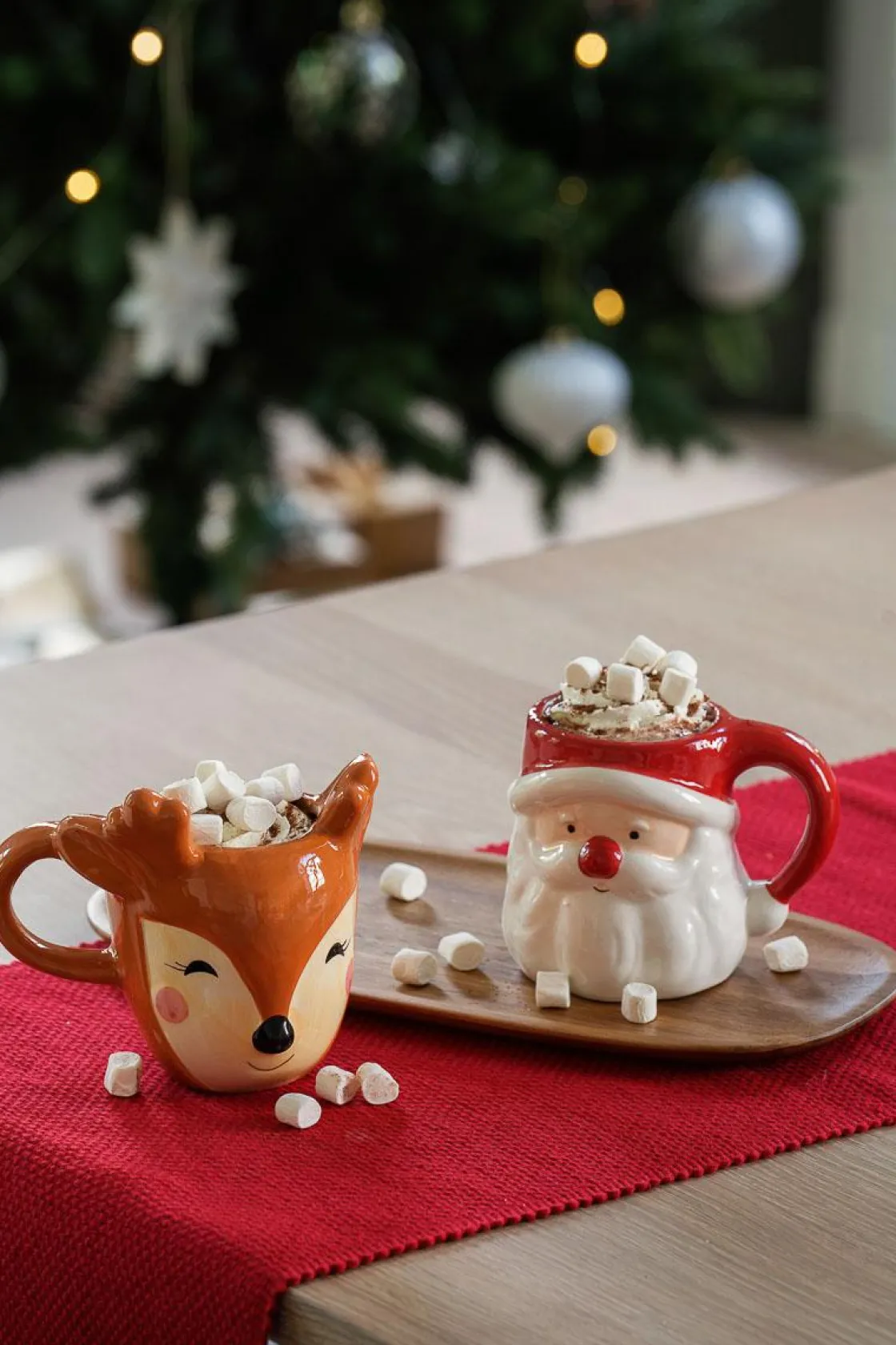 Kremmerhuset Løper Tuva rød| Duker, Spisebrikker, Brikker Og Løpere|Juletekstil