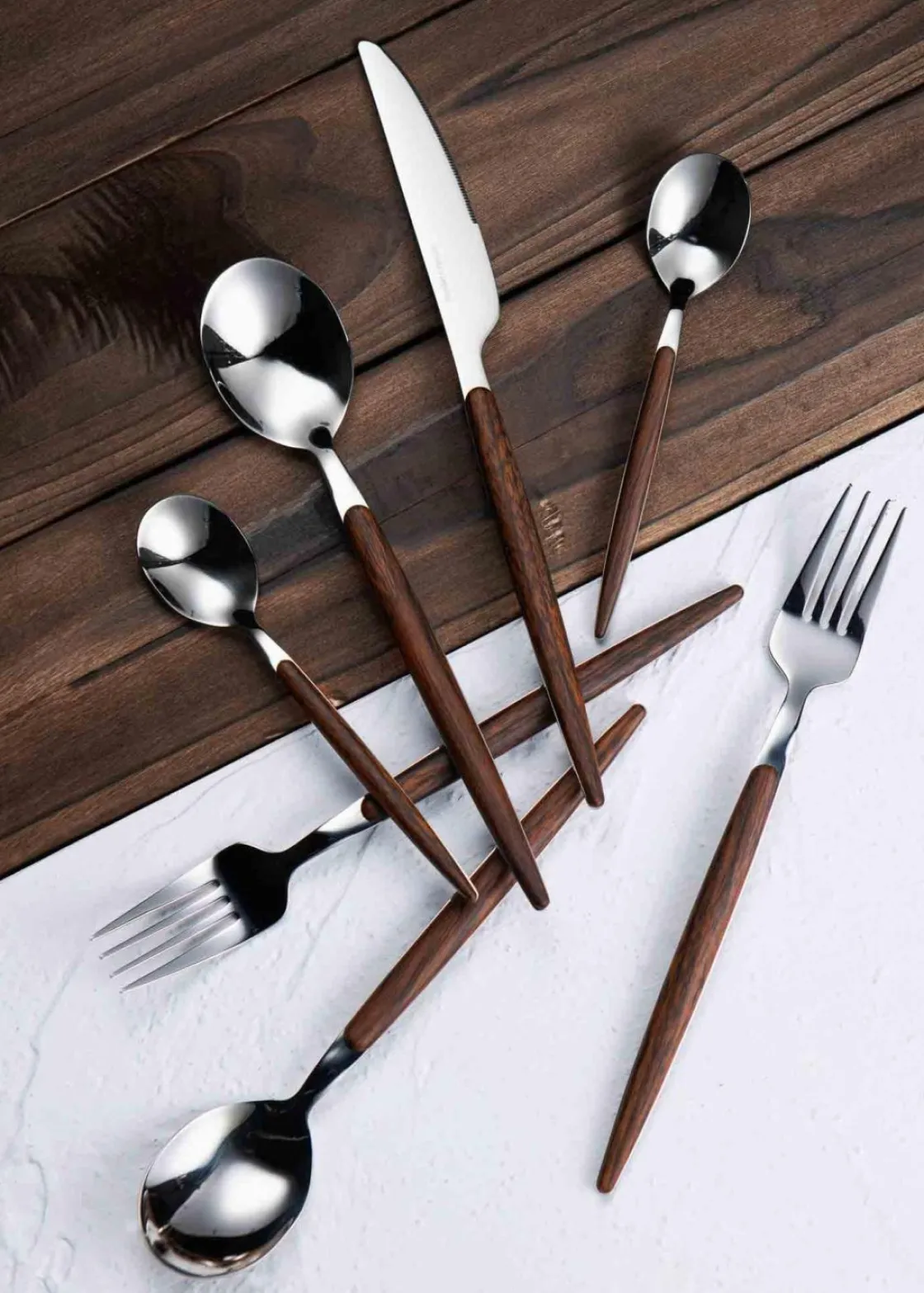 Kremmerhuset Modern House - North Bestikksett 16 deler brun| Bestikk