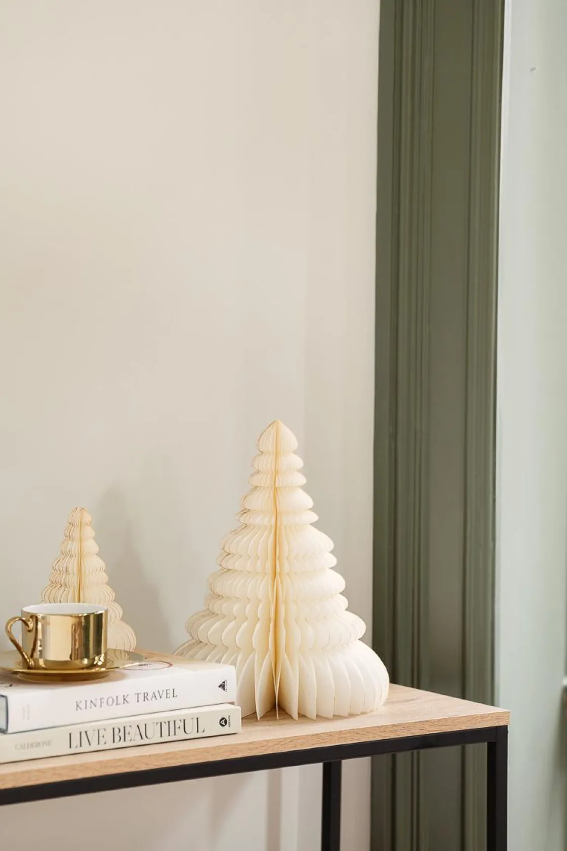 Kremmerhuset Papirtre 30cm creme| Julepynt