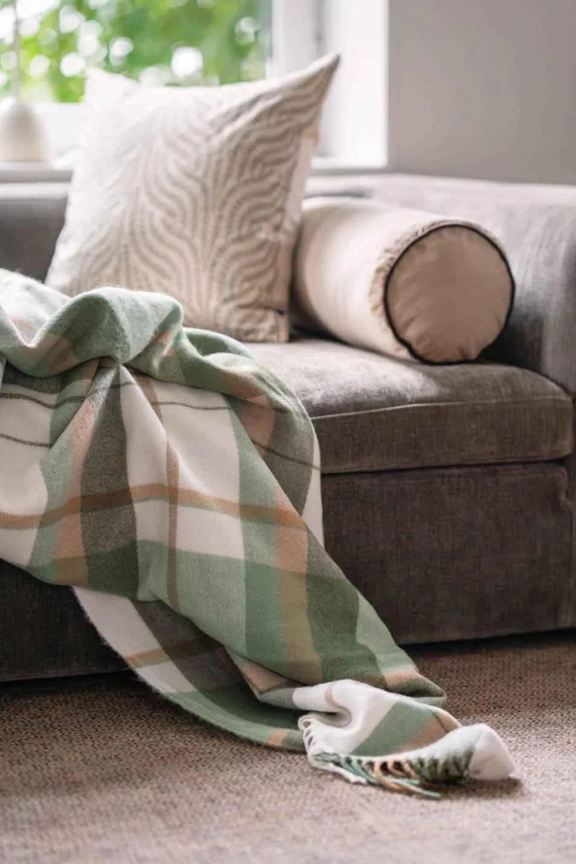 Kremmerhuset Pute Bella Ø20x50 cm beige| Putetrekk