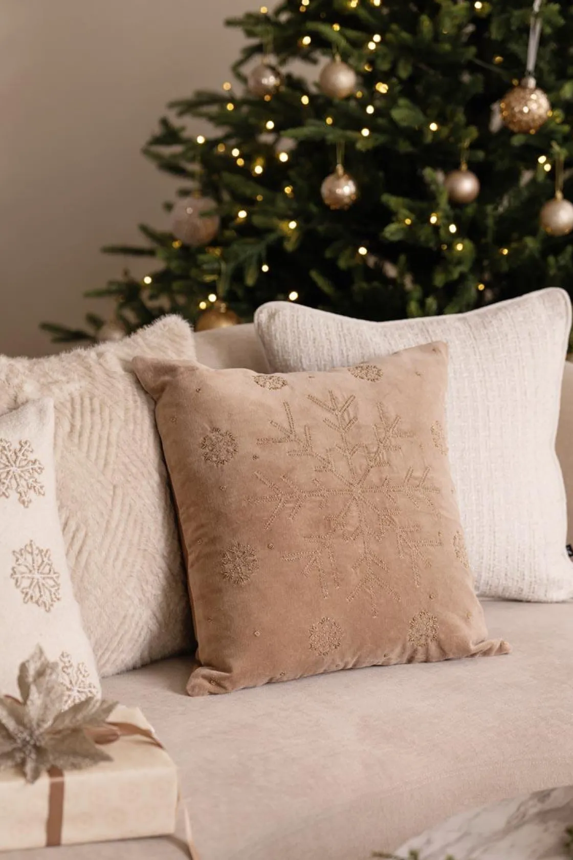 Kremmerhuset Putetrekk perler snøkrystall 48x48cm| Putetrekk|Juletekstil