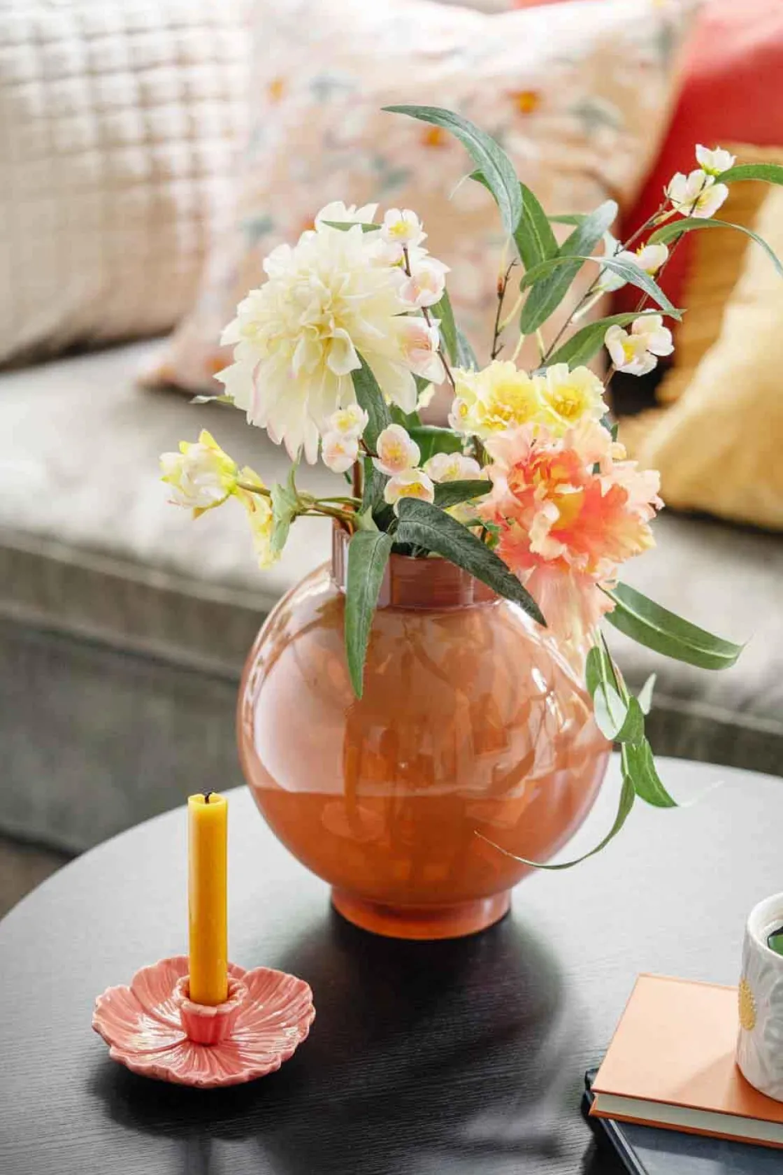 Kremmerhuset Stilkblomst Dahlia 70 cm hvit| Kunstige Blomster