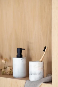 Kremmerhuset Tannbørsteholder marmor beige| Baderomsartikler